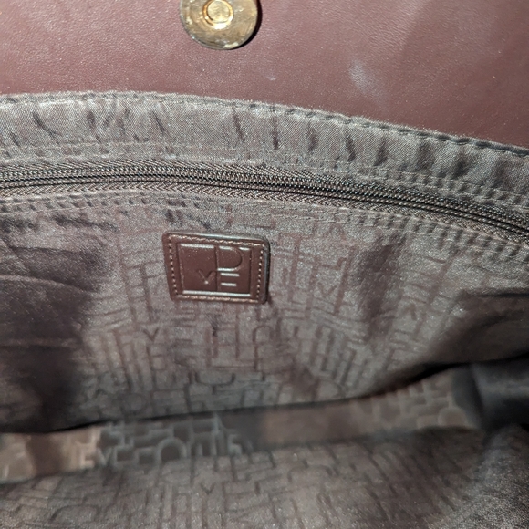 Authentic DIANE VON FURSTENBERG DVF Signature Logo Large Shoulder Bag Red Black - Picture 3 of 7